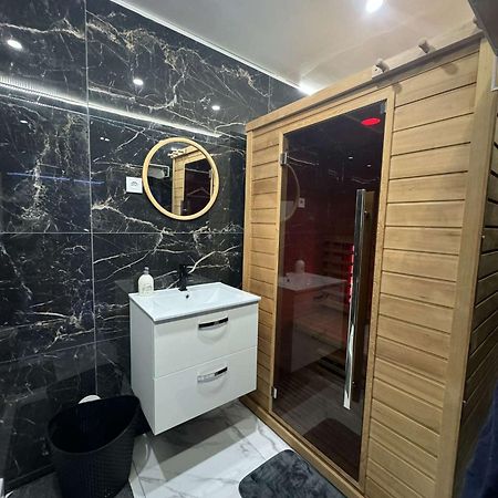 Suite Gold By L Amaryllis I Jacuzzi & Sauna Prive I Centre Beziers Arrivee Autonome Eksteriør billede