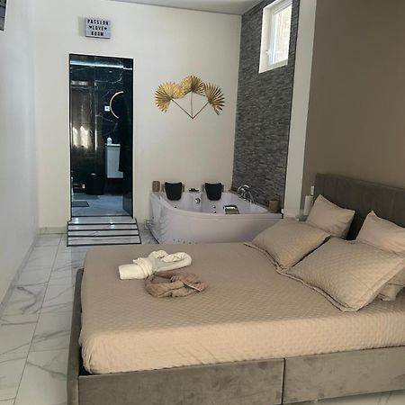 Suite Gold By L Amaryllis I Jacuzzi & Sauna Prive I Centre Beziers Arrivee Autonome Eksteriør billede