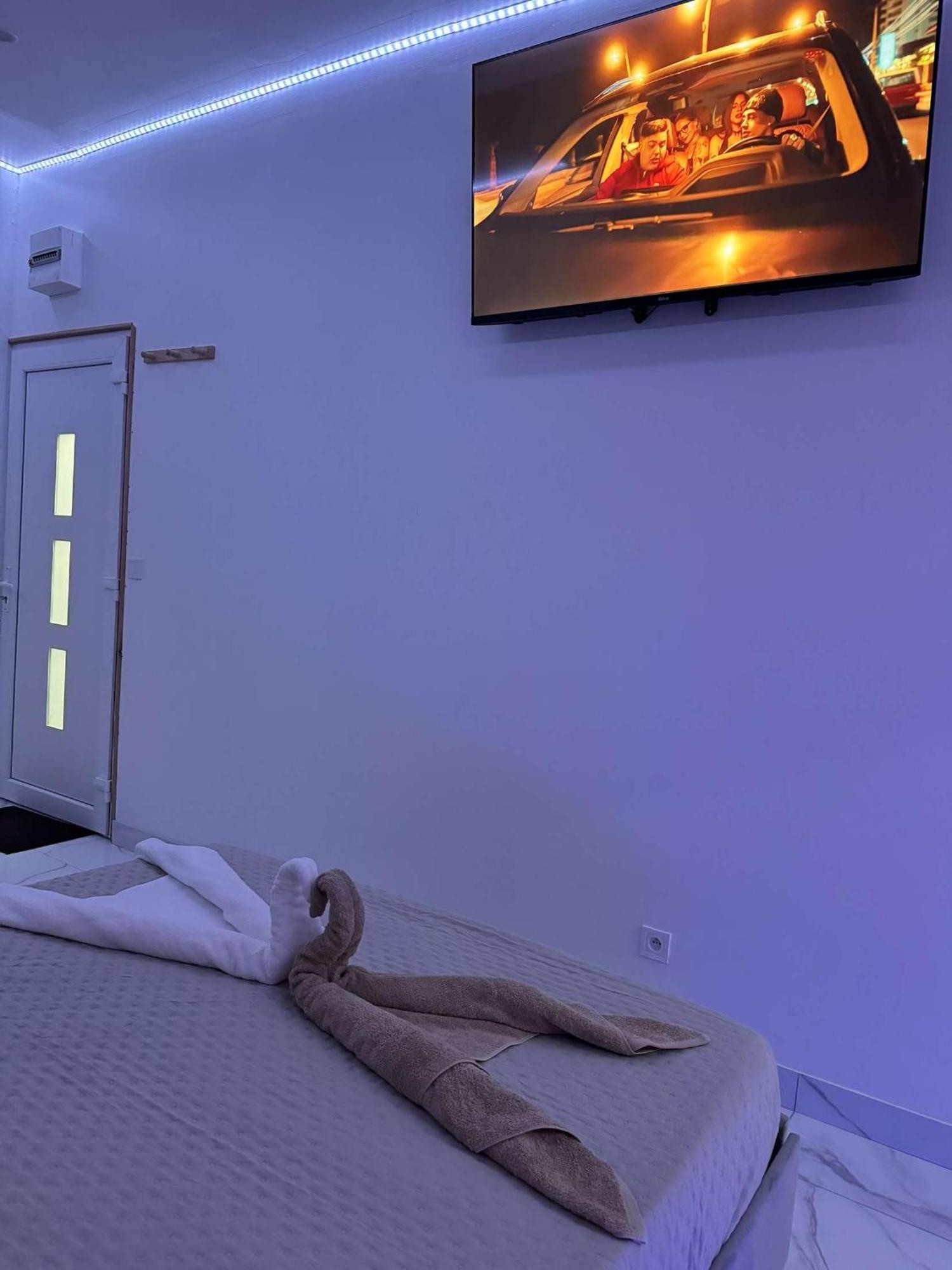 Suite Gold By L Amaryllis I Jacuzzi & Sauna Prive I Centre Beziers Arrivee Autonome Eksteriør billede